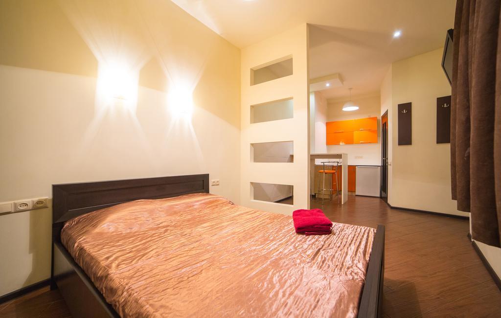 Apartment On Rappoporta 7B - 2 Lviv Eksteriør bilde